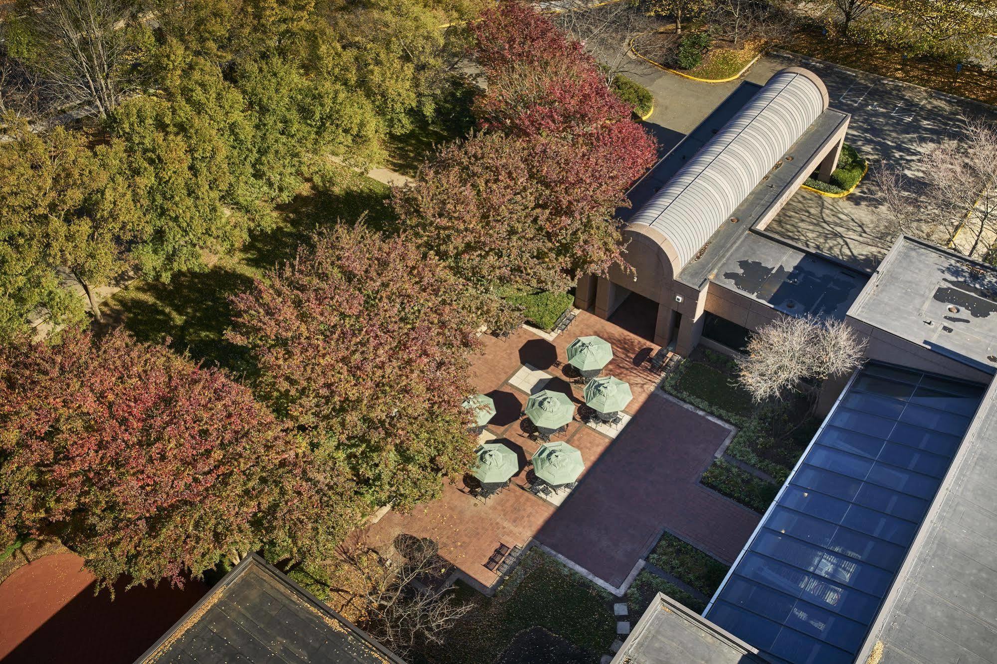 Hilton Fairfax, Va Hotel Exterior photo